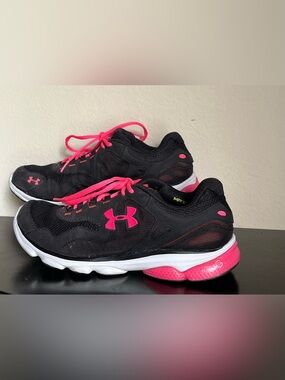 Under Armour Black W/Pink Accents Women's 10 Lightweight Athletic Running Shoes